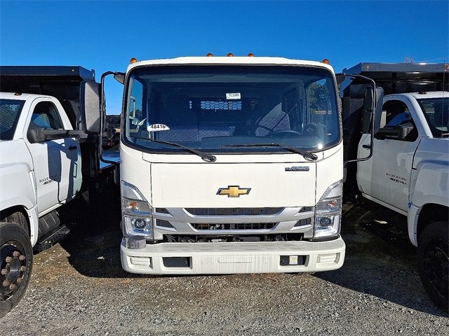 2025 Chevrolet Low Cab Forward 5500 XG Base