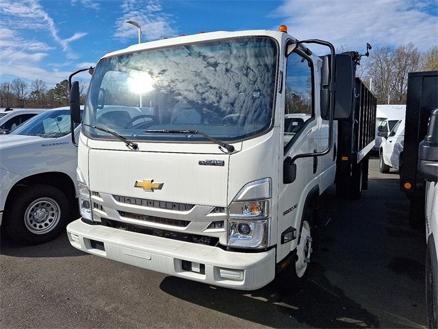 2025 Chevrolet Low Cab Forward 5500 XG Base