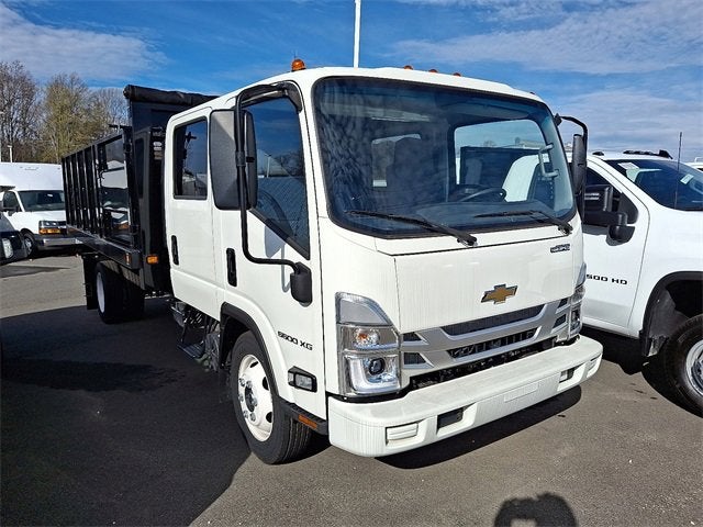 2025 Chevrolet Low Cab Forward 5500 XG Base