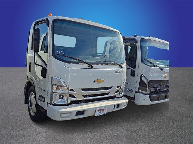 2025 Chevrolet Low Cab Forward 5500 XG Base