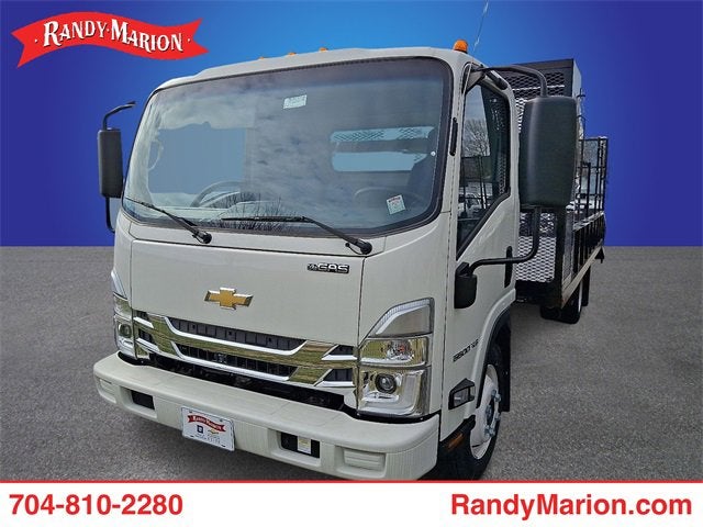 2025 Chevrolet Low Cab Forward 5500 XG Base