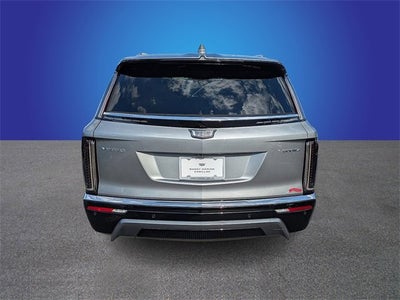 2026 Cadillac VISTIQ Luxury