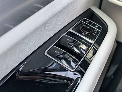 2027 Cadillac VISTIQ Sport