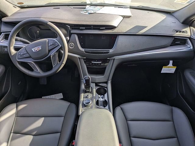 2026 Cadillac XT5 Luxury