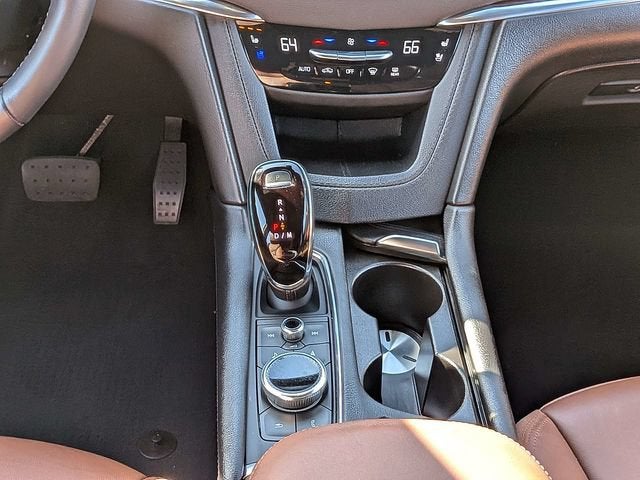 2023 Cadillac XT5 FWD Premium Luxury