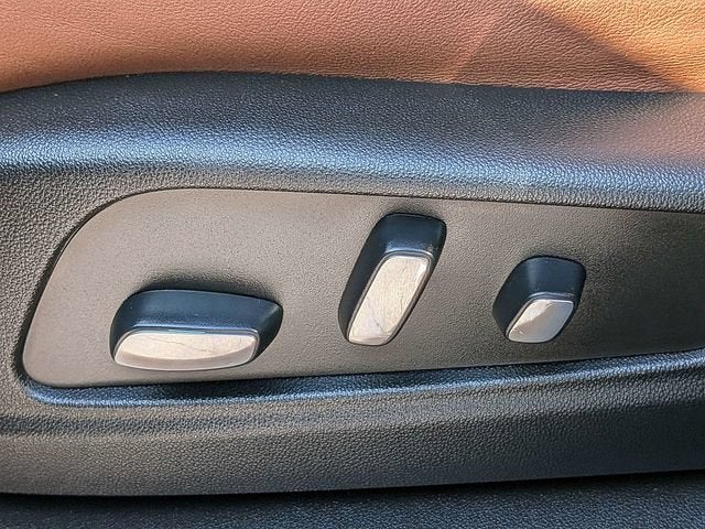 2023 Cadillac XT5 FWD Premium Luxury