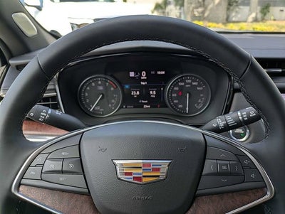 2026 Cadillac XT5 Premium Luxury