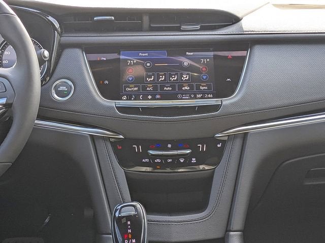 2025 Cadillac XT6 Luxury