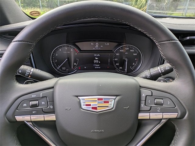 2025 Cadillac XT6 Luxury