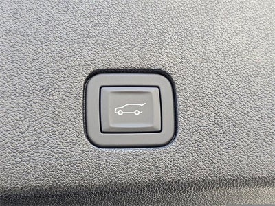 2025 Cadillac XT6 Luxury