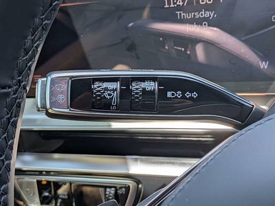 2026 Cadillac LYRIQ Signature Sport