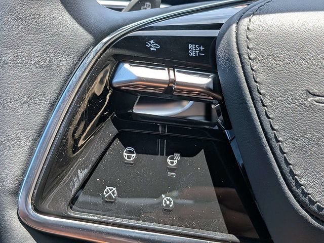 2026 Cadillac LYRIQ Signature Sport