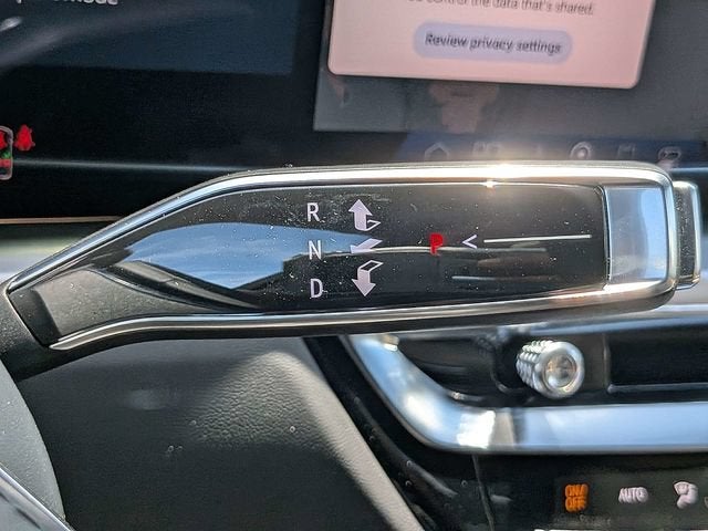 2026 Cadillac LYRIQ Signature Sport