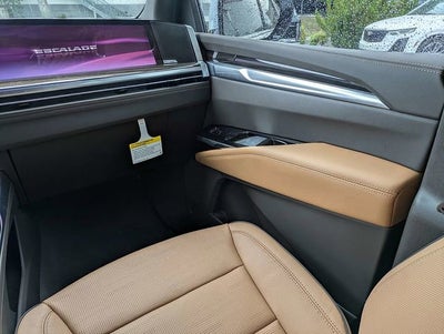 2026 Cadillac Escalade ESV Luxury