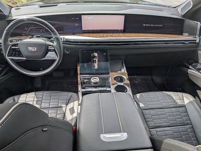 2025 Cadillac Escalade ESV Premium Luxury Platinum