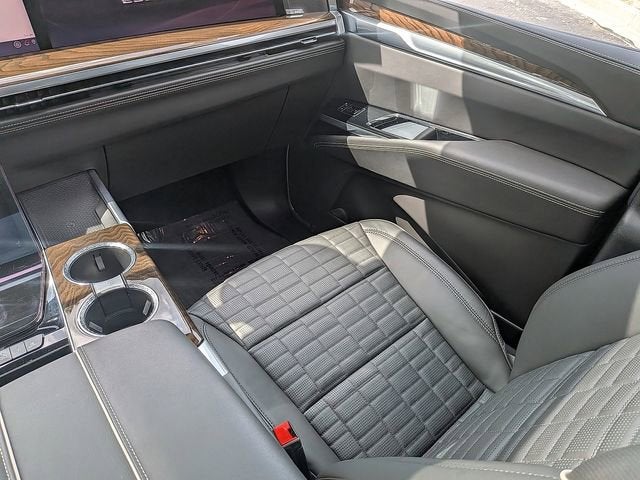 2025 Cadillac Escalade ESV Premium Luxury Platinum
