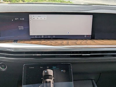 2025 Cadillac Escalade ESV Premium Luxury Platinum
