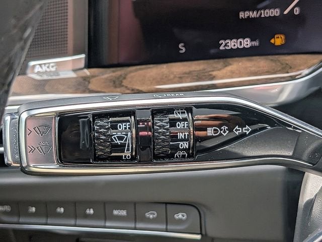 2025 Cadillac Escalade ESV Premium Luxury Platinum