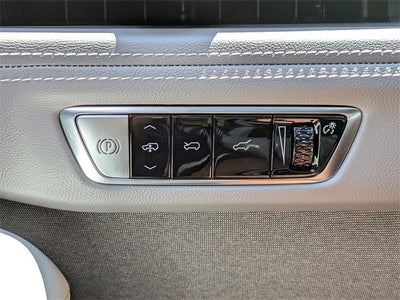 2026 Cadillac ESCALADE IQ Luxury