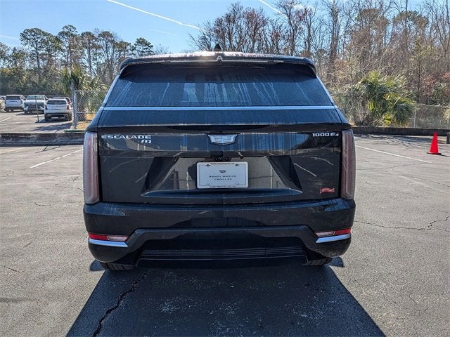 2025 Cadillac ESCALADE IQ Luxury 2