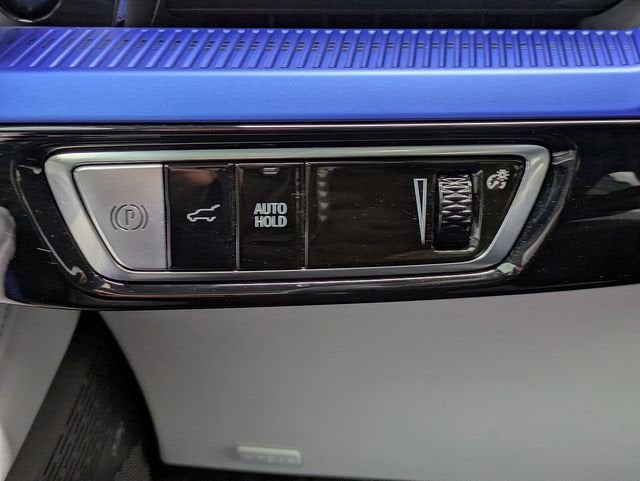 2026 Cadillac OPTIQ Premium Luxury