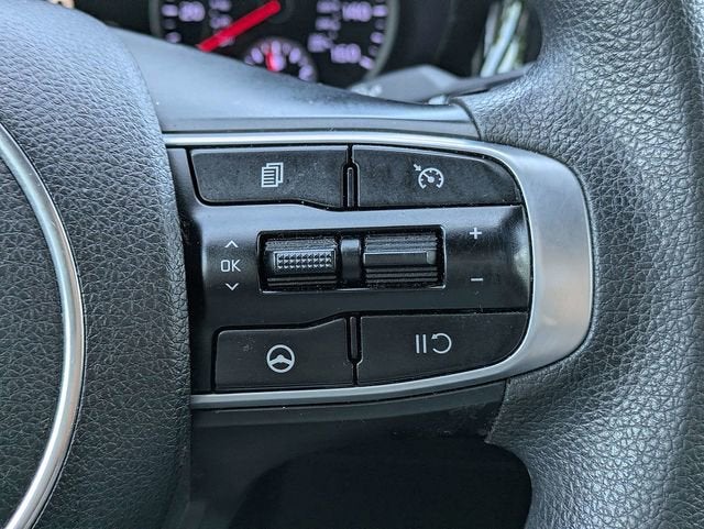 2022 Kia K5 LXS
