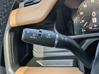 2025 Land Rover Defender X-Dynamic SE