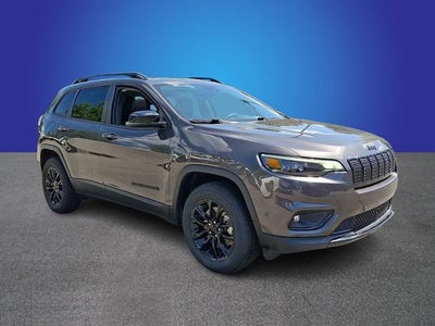 2023 Jeep Cherokee Altitude Lux
