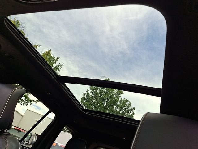2022 Jeep Grand Cherokee Summit Reserve