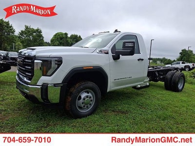2026 GMC Sierra 3500 HD Chassis Cab Pro