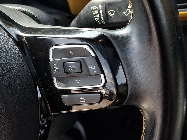 2016 Volkswagen Beetle 1.8T Dune