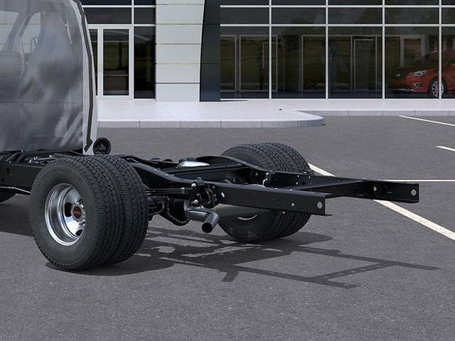 2025 GMC Savana Cutaway 3500 1WT