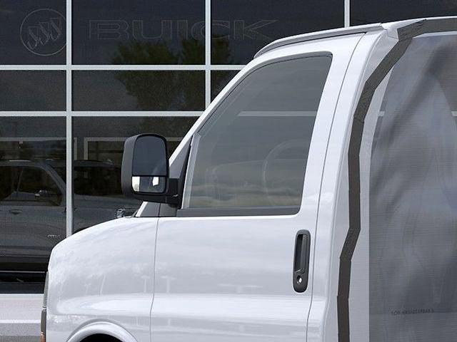 2025 GMC Savana Cutaway 3500 1WT