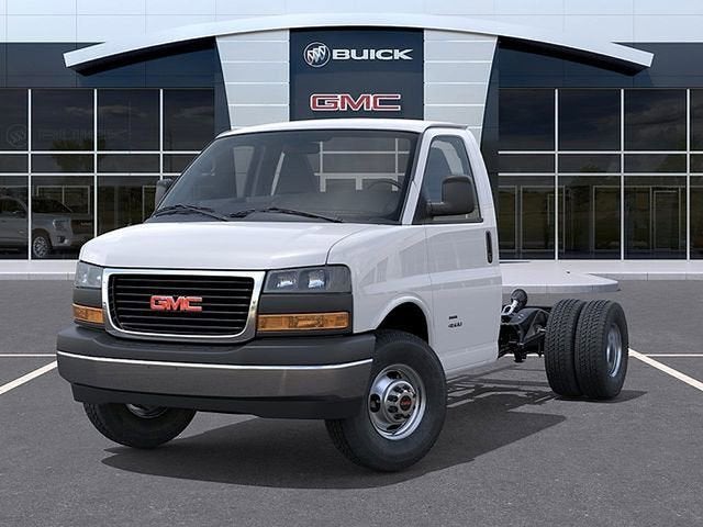 2025 GMC Savana Cutaway 3500 1WT