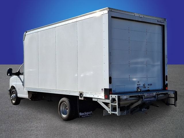 2024 GMC Savana Cutaway 3500 1WT