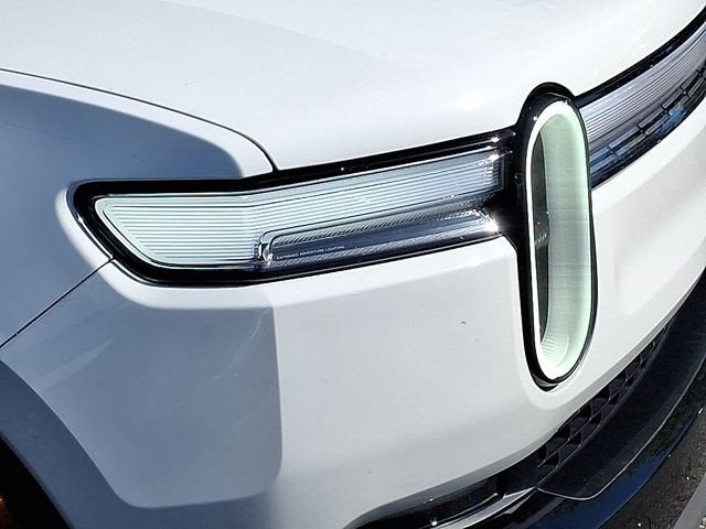 2025 RIVIAN R1S Adventure