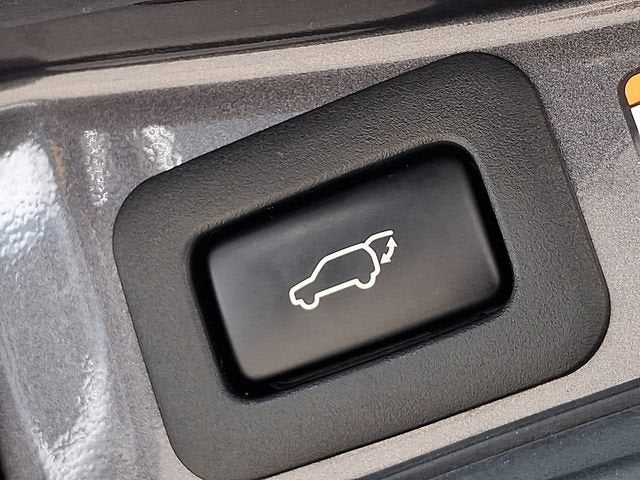 2019 Toyota Land Cruiser 4DR 4WD