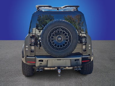2025 Land Rover Defender V8