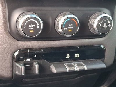 2020 RAM 2500 Big Horn Crew Cab 4x4 6'4" Box
