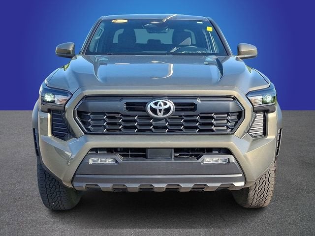 2025 Toyota Tacoma 4WD SR