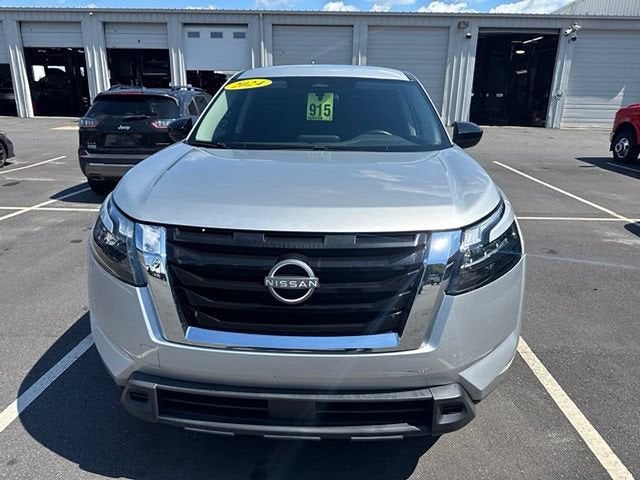 2024 Nissan Pathfinder S FWD