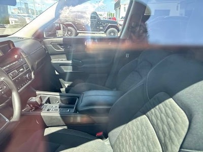 2024 Nissan Pathfinder S FWD
