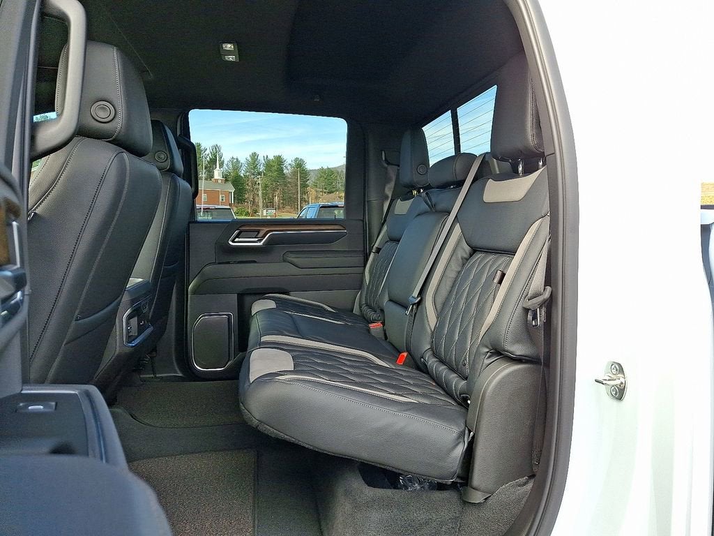 2026 Chevrolet Silverado 3500 HD High Country DRW