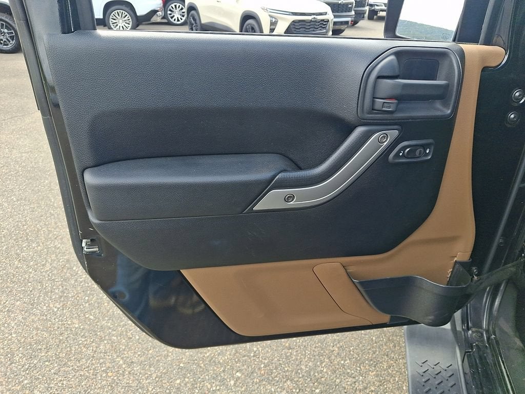 2013 Jeep Wrangler Unlimited Sahara