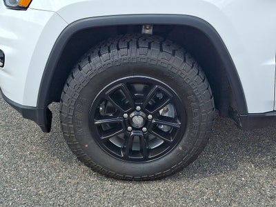 2018 Jeep Grand Cherokee Laredo E