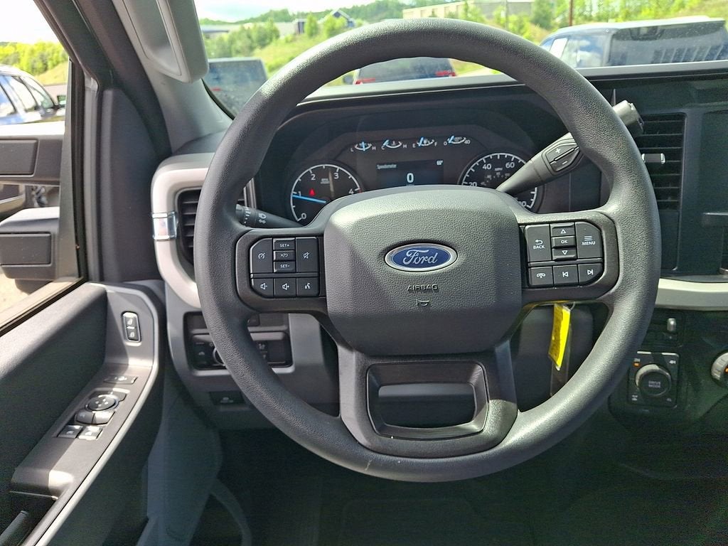 2023 Ford Super Duty F-350 SRW XL