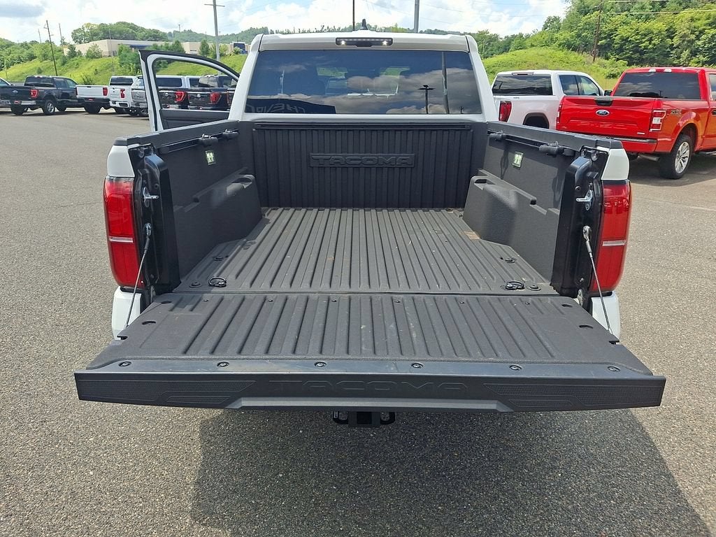 2024 Toyota Tacoma 4WD SR5