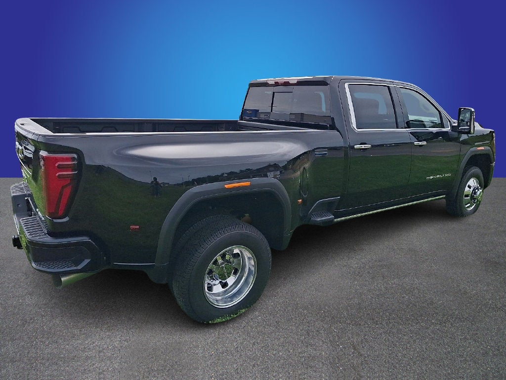 2026 GMC Sierra 3500 HD Denali Ultimate DRW