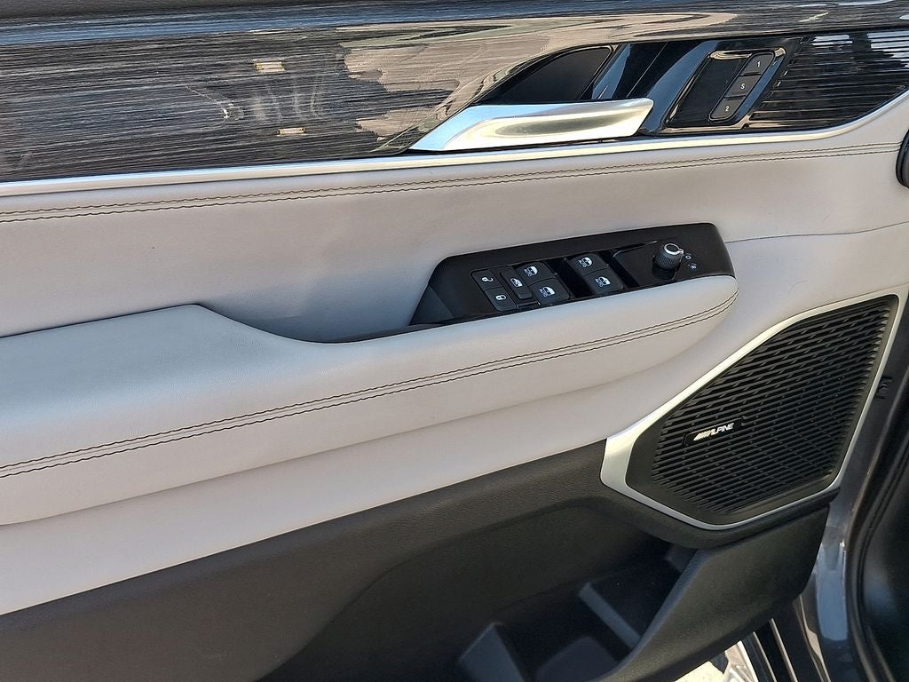 2022 Jeep Wagoneer Series II