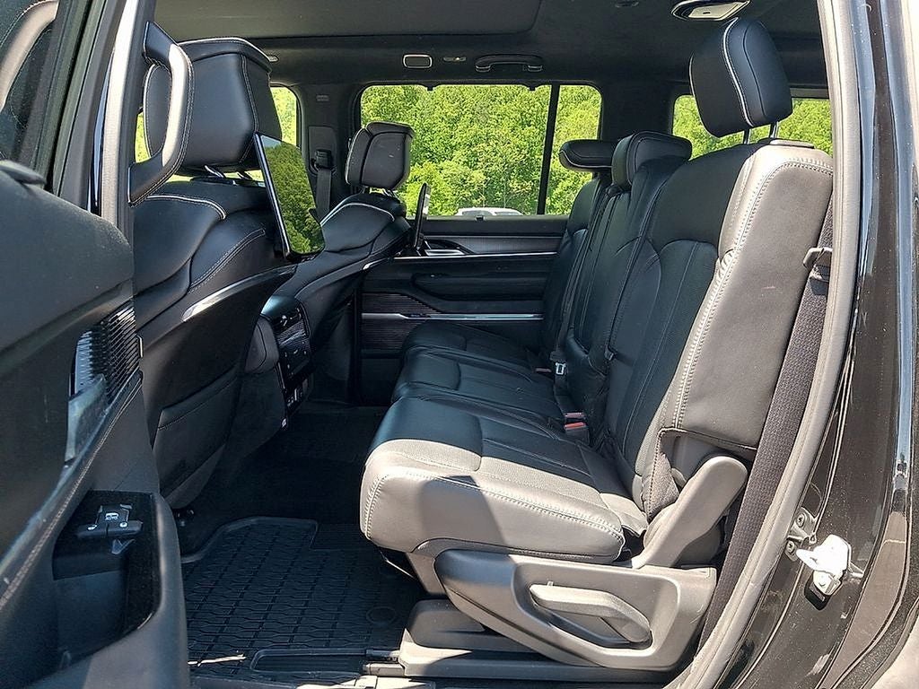 2025 Jeep Grand Wagoneer Series II